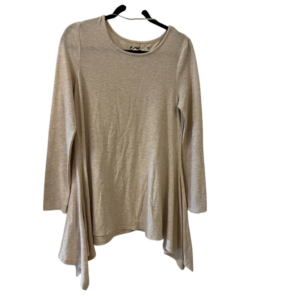 Cupio Beige Handkerchief Hem Long Sleeve Shirt - Medium